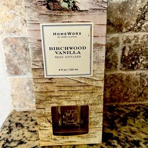Birchwood vanilla reed diffuser. Homeworx by Harry Slatkin. NIB